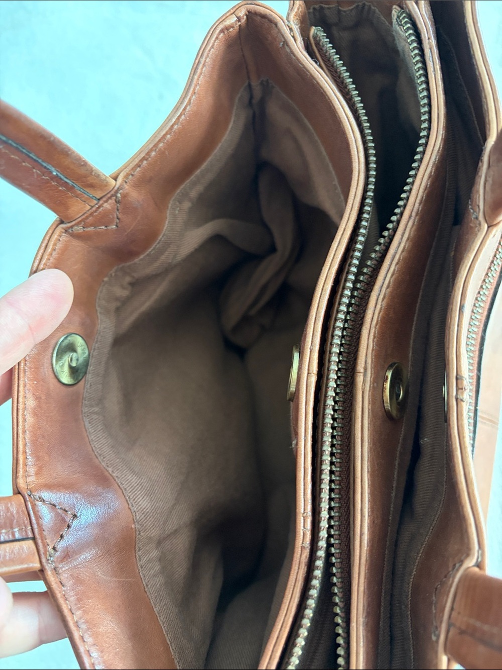 Classic Brown Leather Tote Bag - Picture 5 of 13